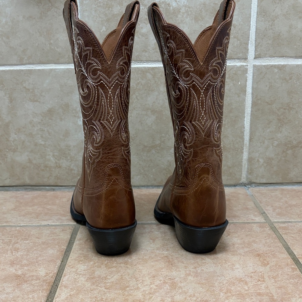 Ariat Brown Heeled Boots - Picture 3 of 5